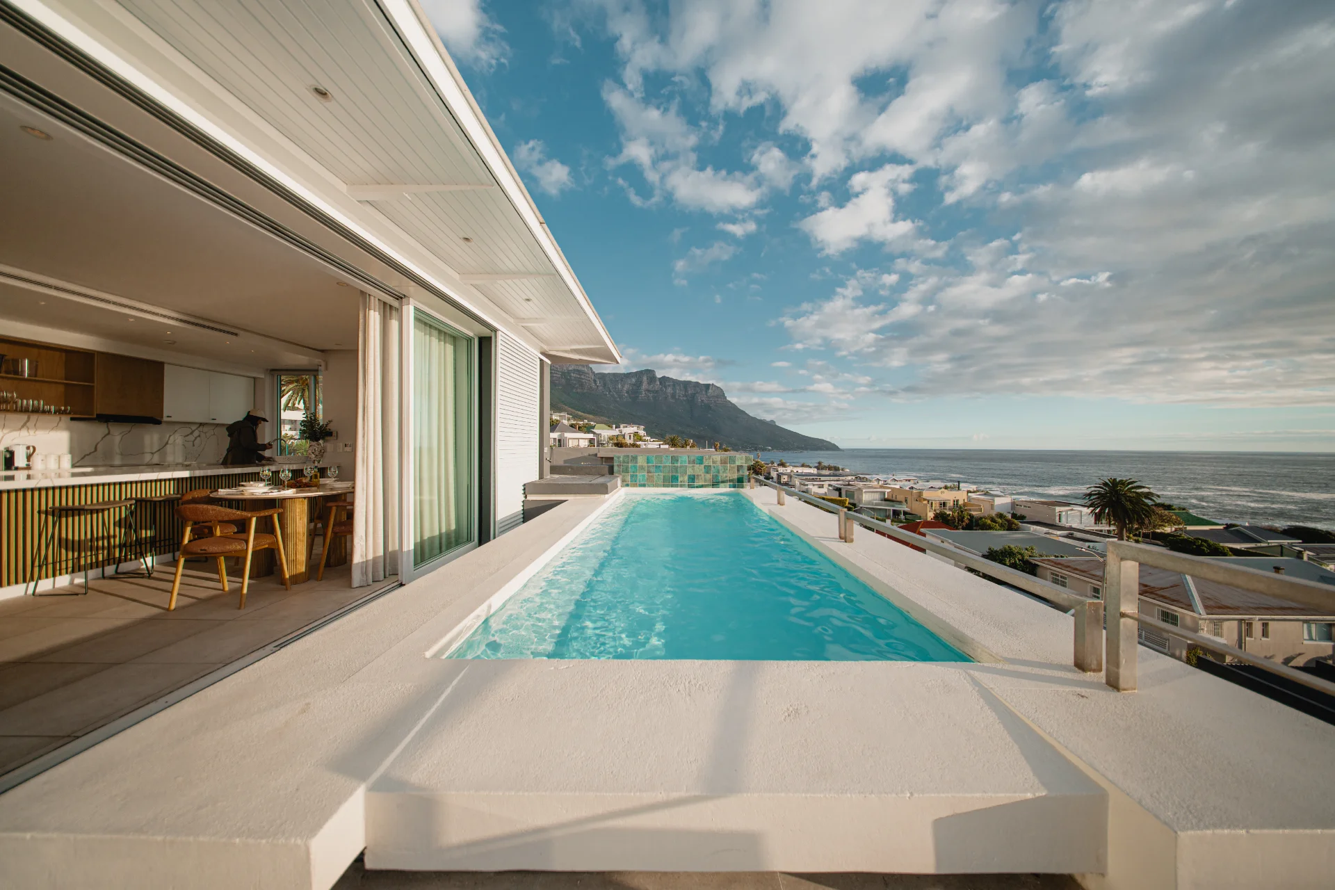 Sapphire Tide Penthouse - Bliss Collection - Luxury Penthouse Holiday Rental